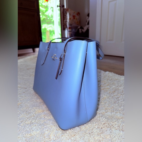 Coach Blue Avenue Carryall - Picture 2 of 6